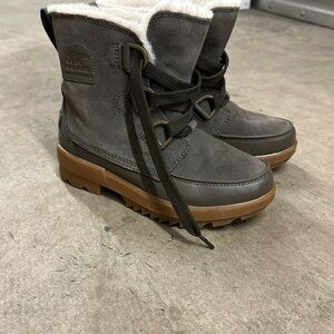 Sorel Women's Brown Winter Boots